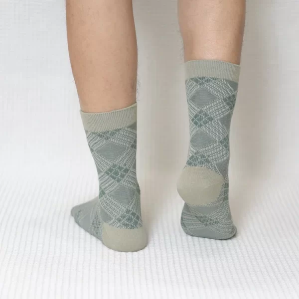 Beige Diamond Grid Quarter Combed Cotton Socks for Men