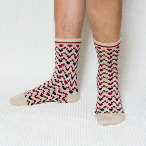 Beige Heart Zigzag Quarter Combed Cotton Socks for Men