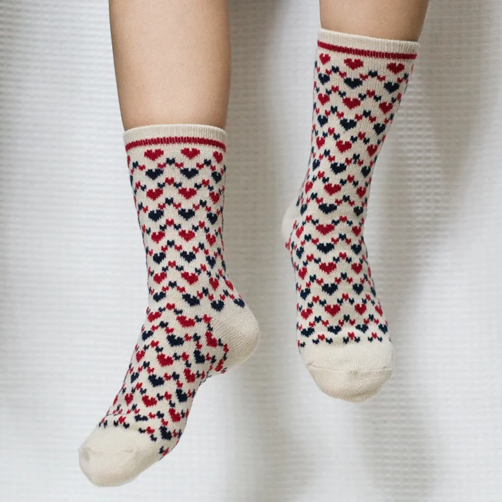 Beige Heart Zigzag Quarter Combed Cotton Socks for Women