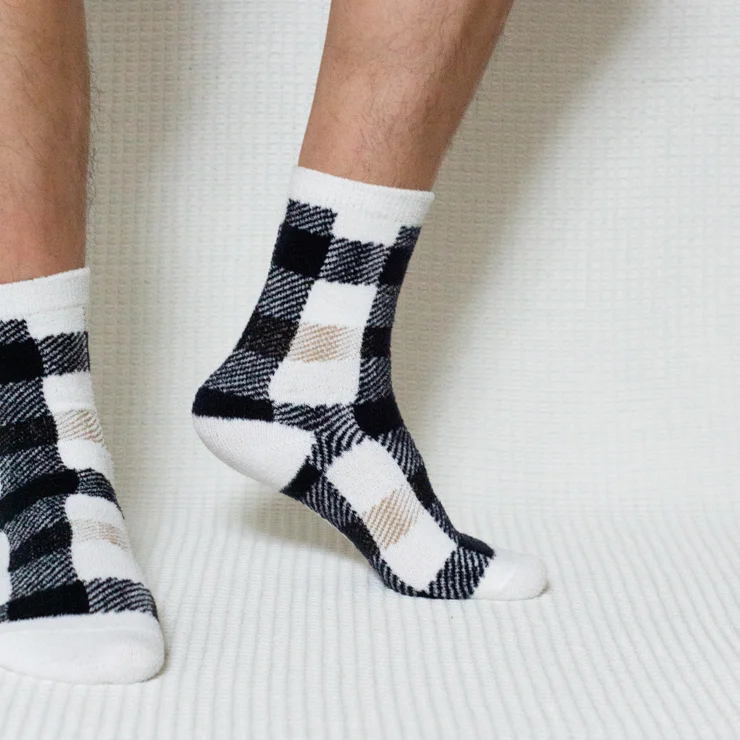 Black Beige Plaid Quarter Combed Cotton Socks for Men