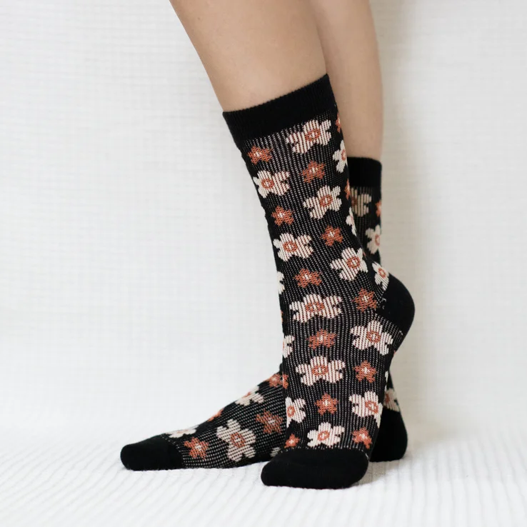 Black Floral Quarter Combed Cotton Socks for Women