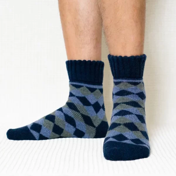 Blue Diamond Pattern Quarter Wool Socks for Men