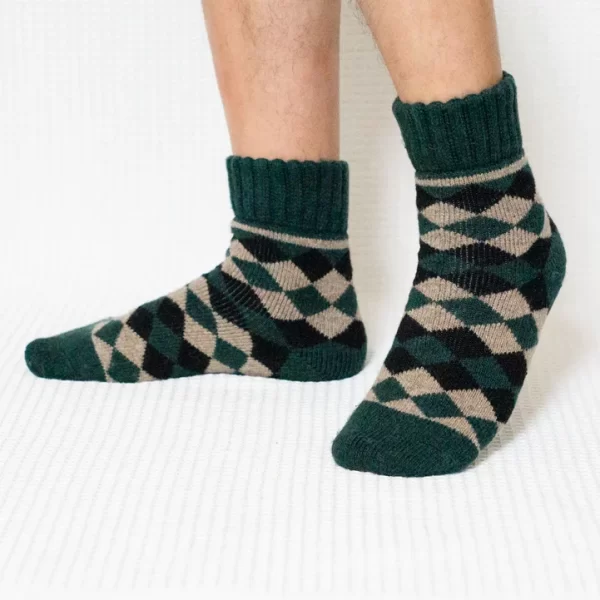 Green Diamond Pattern Quarter Wool Socks for Men