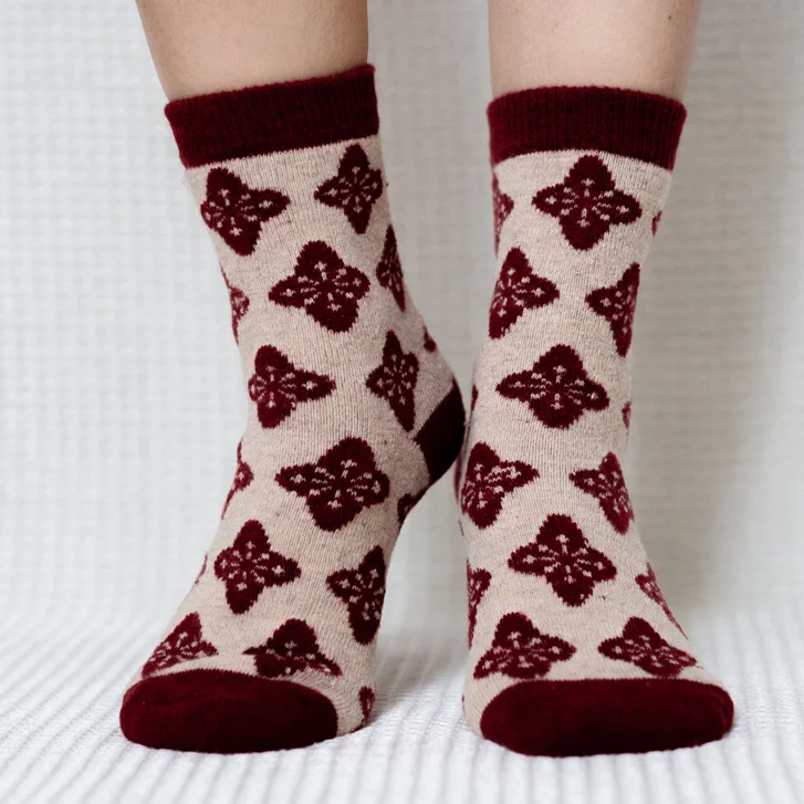Red Bloom Quarter Socks