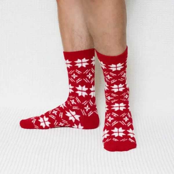 Red Snowflake Quarter Fuzzy Socks for Men